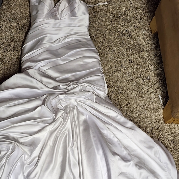 Wedding dress size 6 - Picture 4 of 6